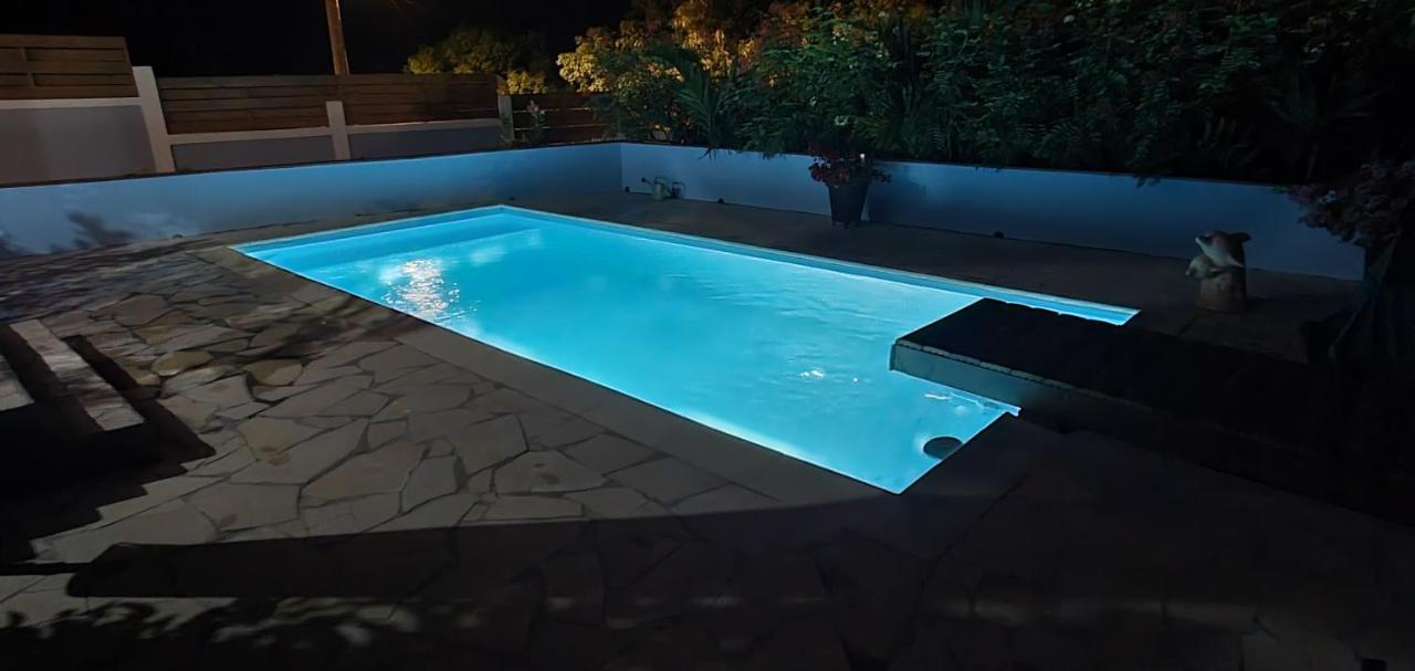 "Chez Claudia "Charmant Logement Avec Jacuzzi Privatif En Toute Intimite Sur Belle Terrasse Exterieure En Bois Et Piscine Courcelles Exterior foto