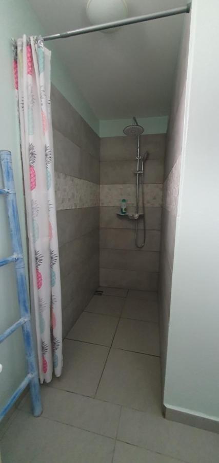 "Chez Claudia "Charmant Logement Avec Jacuzzi Privatif En Toute Intimite Sur Belle Terrasse Exterieure En Bois Et Piscine Courcelles Exterior foto