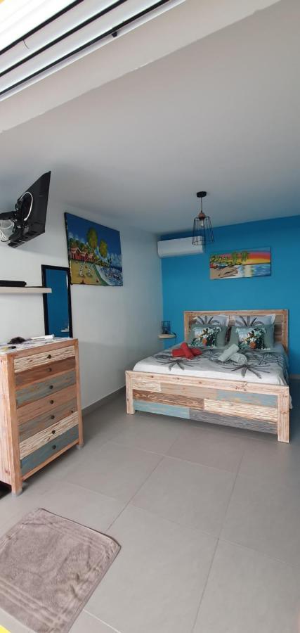 "Chez Claudia "Charmant Logement Avec Jacuzzi Privatif En Toute Intimite Sur Belle Terrasse Exterieure En Bois Et Piscine Courcelles Exterior foto